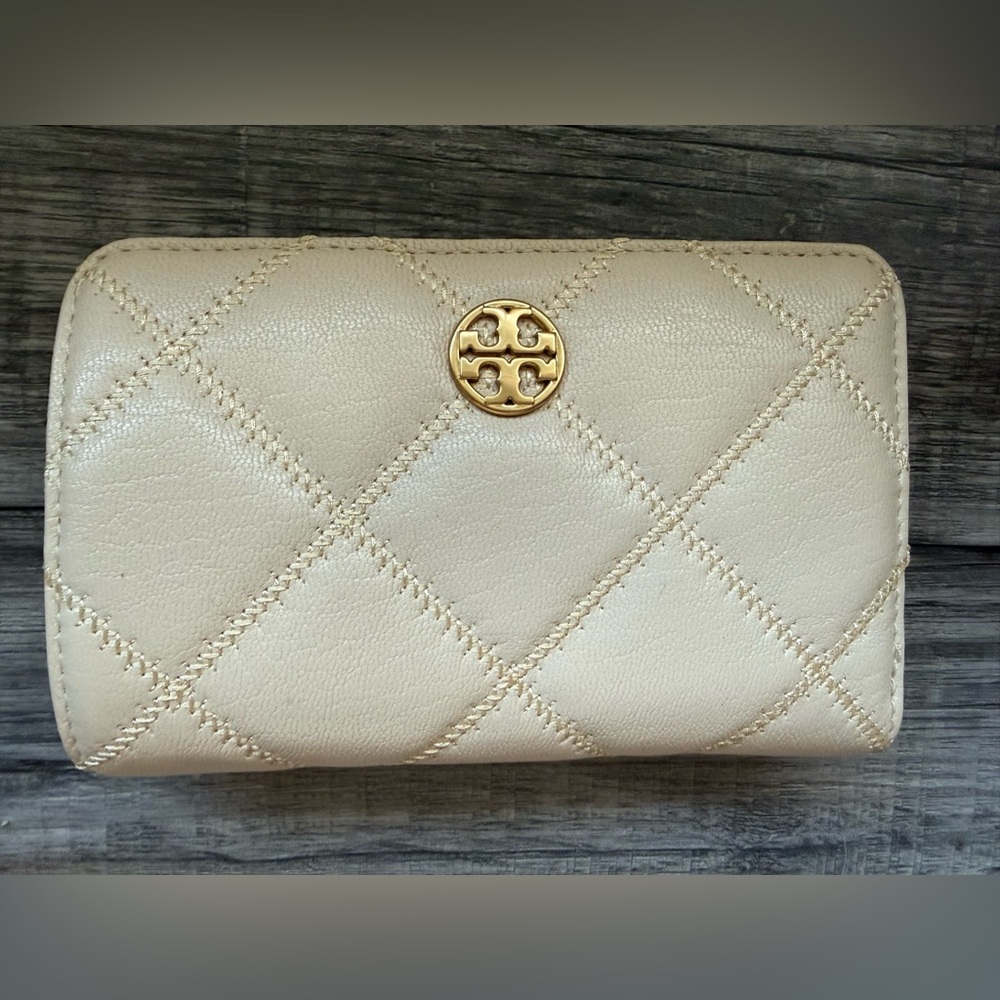 Tory Burch Beige Quilted Wallet with Gold Logo